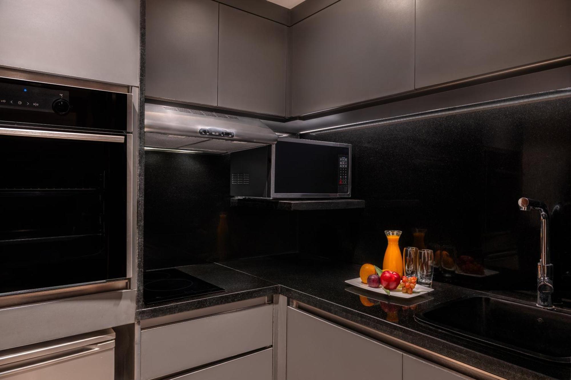 Sofitel Cairo Downtown Nile Hotel Exterior foto A modern kitchen